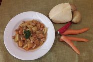 Putencurry mit Steckrübe und Kichererbsen